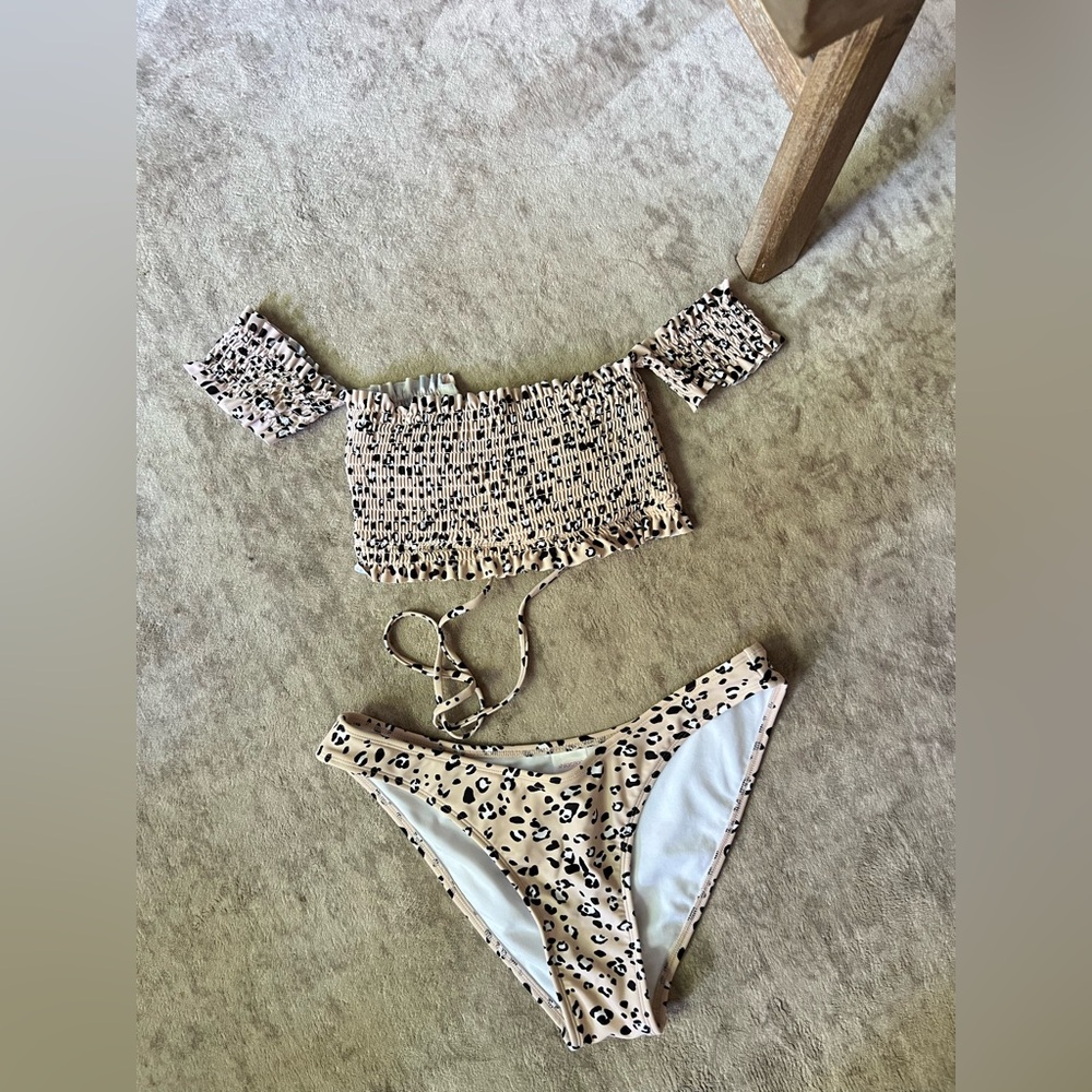 NWOT Xhilaration Animal Print Bikini Set